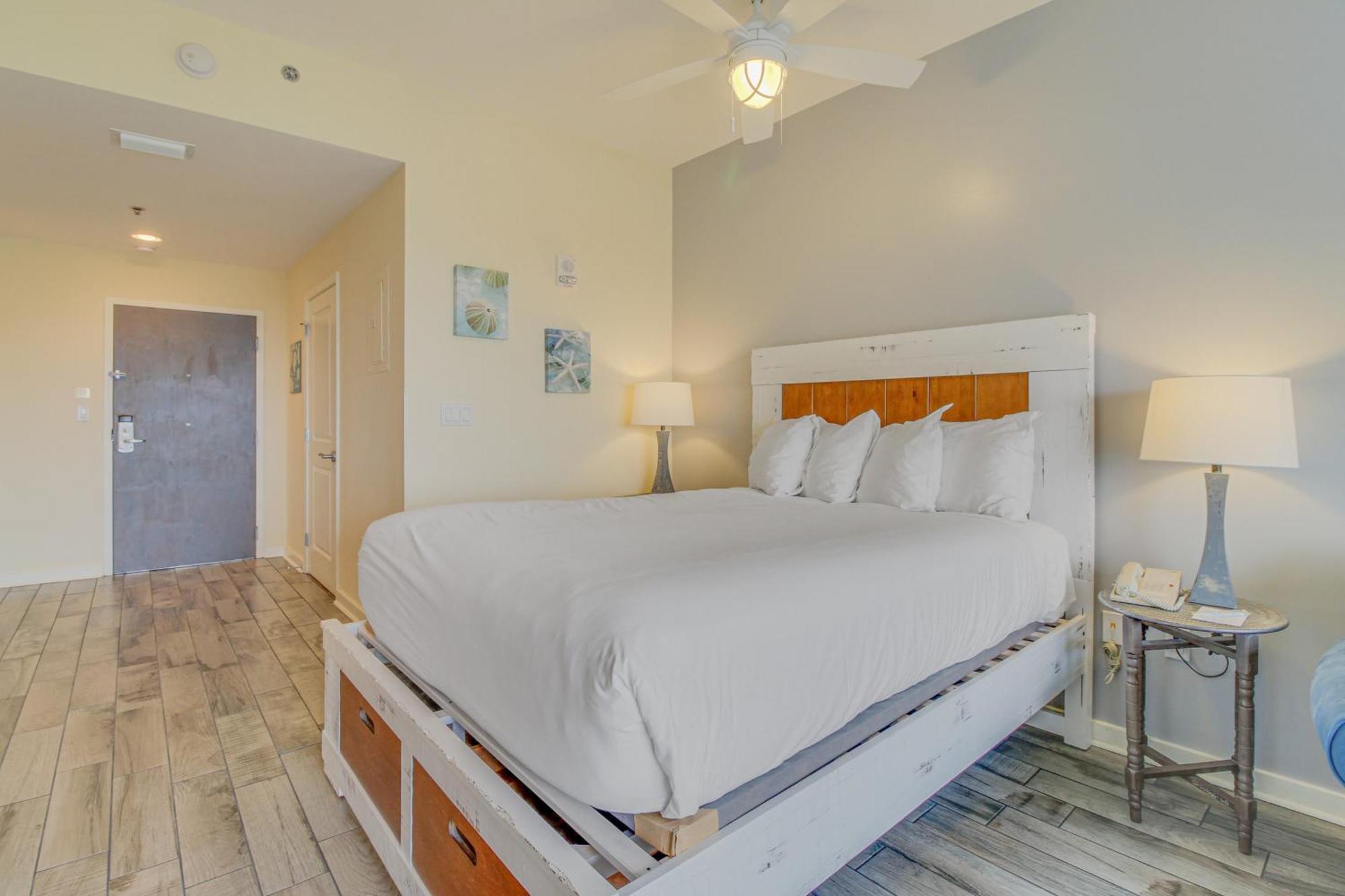 Luau Condos Destin Room photo