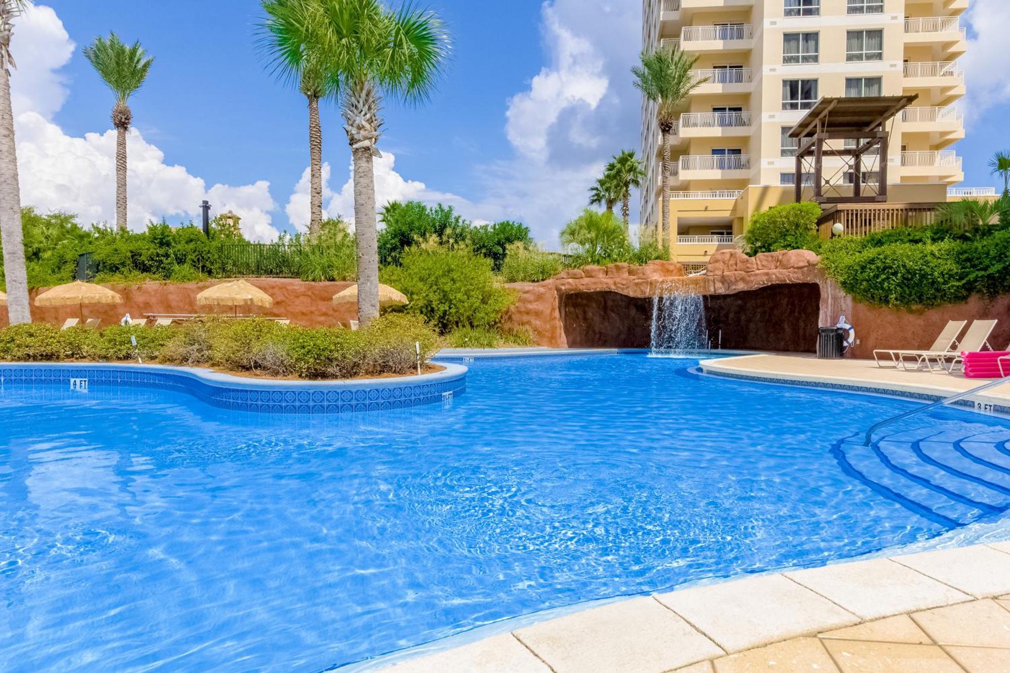 Luau Condos Destin Room photo
