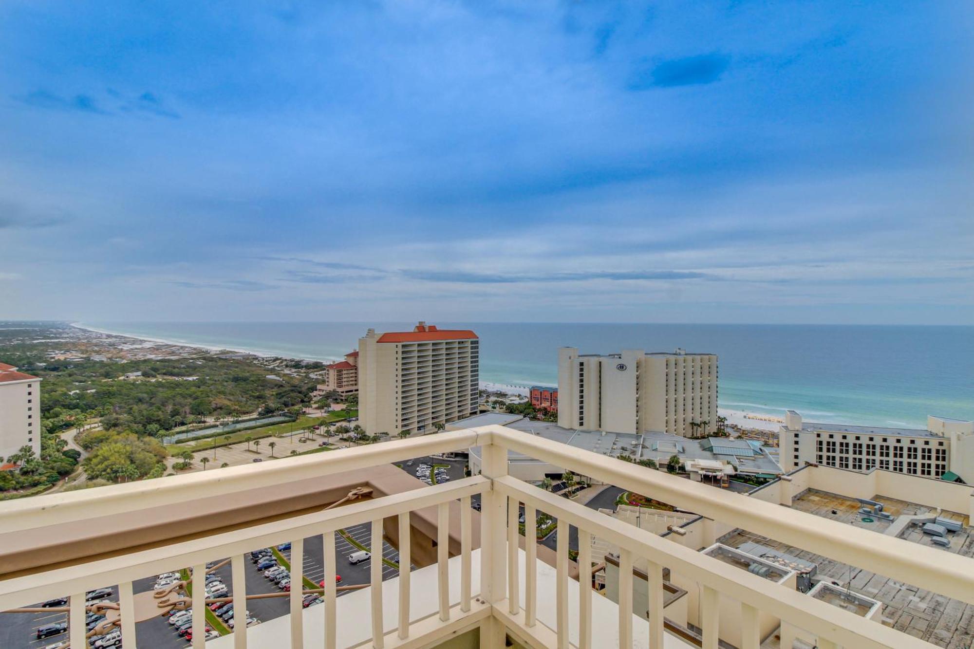 Luau Condos Destin Room photo