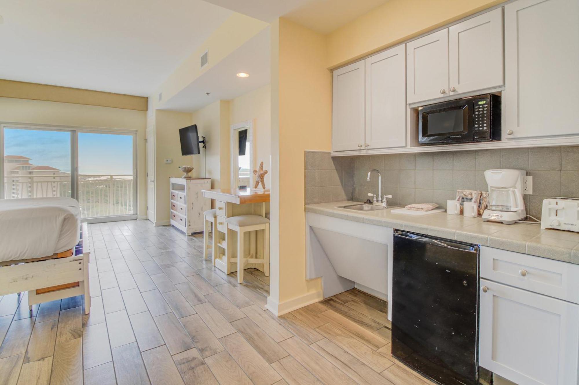 Luau Condos Destin Room photo